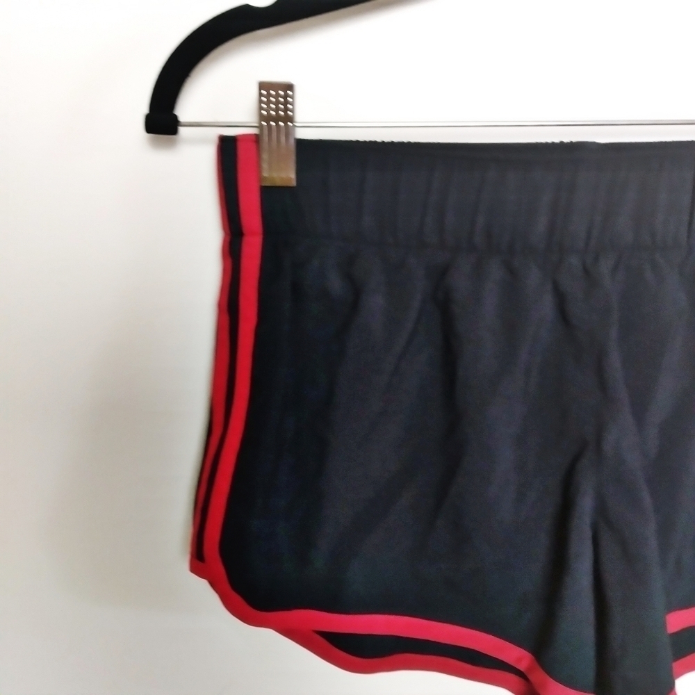 Adidas Women's Climalite Aktiv Athletic Black and Red Shorts Size Small - Picture 3 of 8